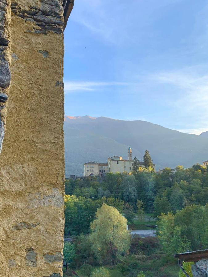 Apartamento Antica Torre Sondrio Exterior foto