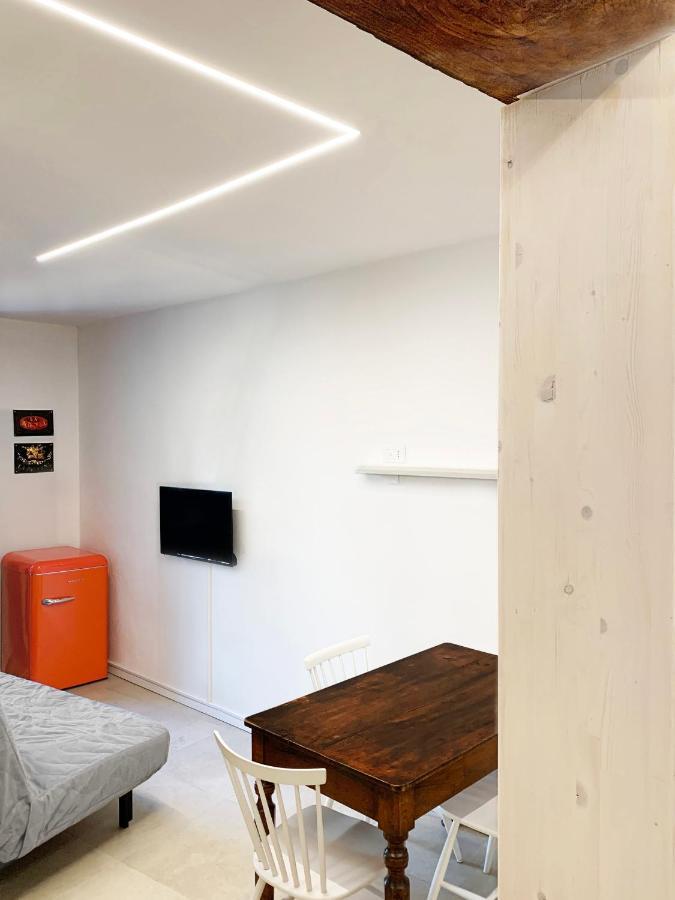 Apartamento Antica Torre Sondrio Exterior foto